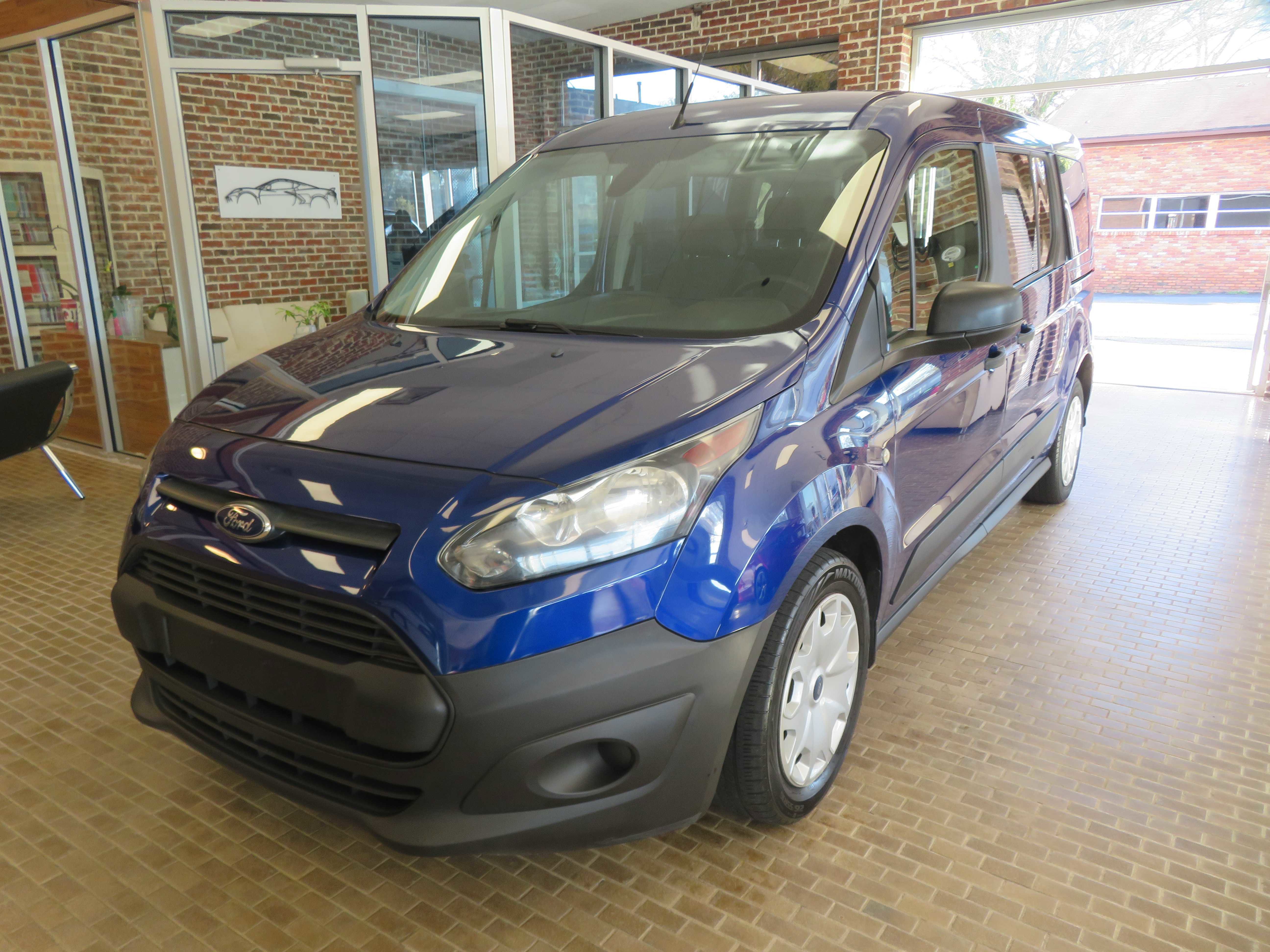 Used 2016 Ford Transit Connect XL image 1