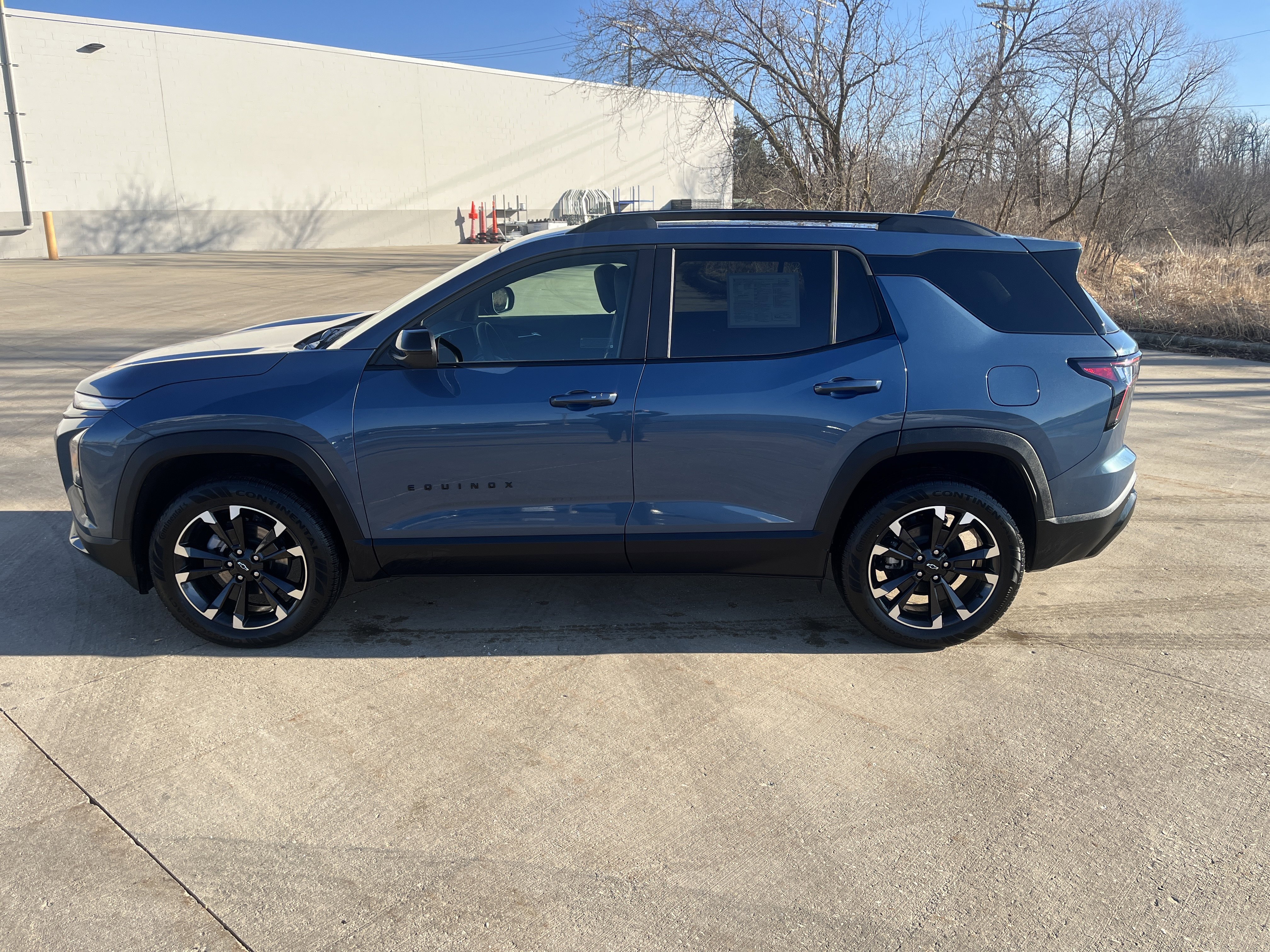 Used 2026 Chevrolet Equinox RS w/ Convenience Package III image 3