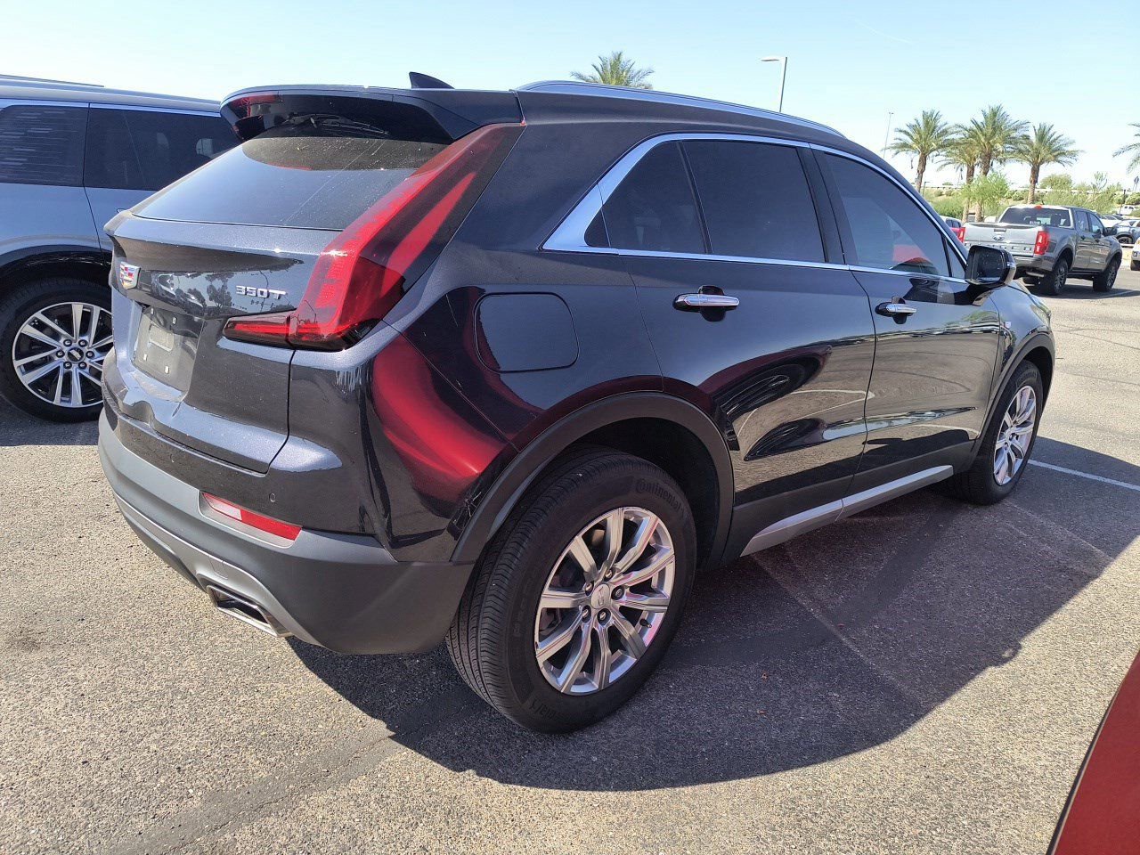 Certified 2023 Cadillac XT4 Premium Luxury image 4