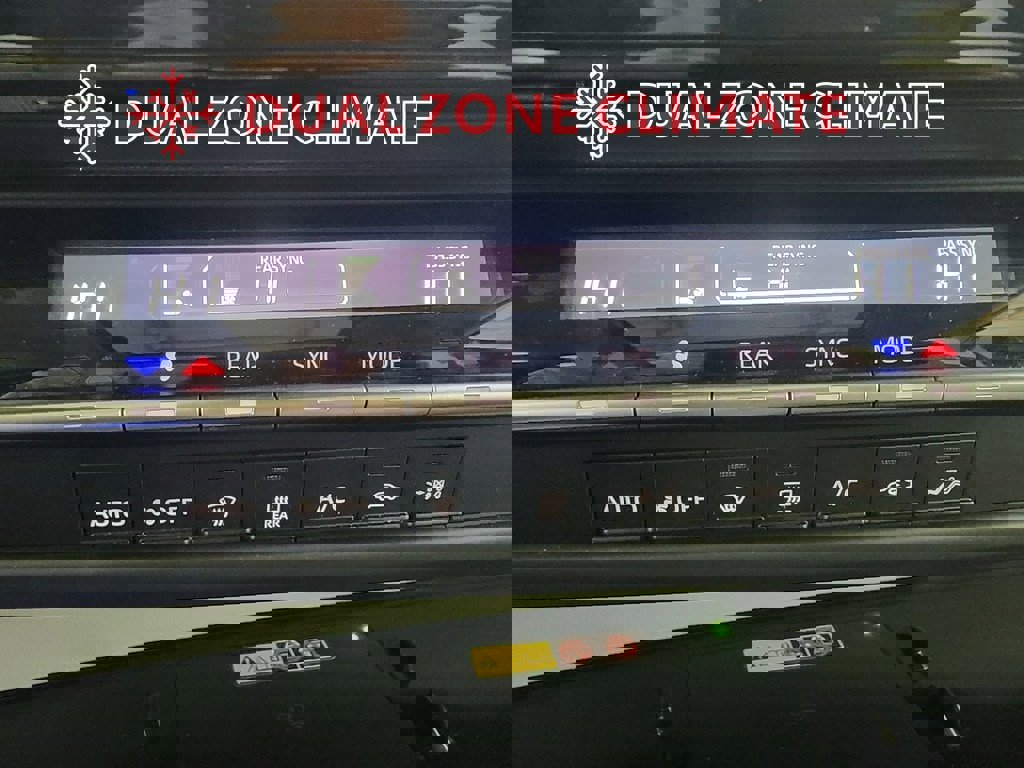 Used 2025 Toyota Sienna LE w/ LE Plus Package image 23