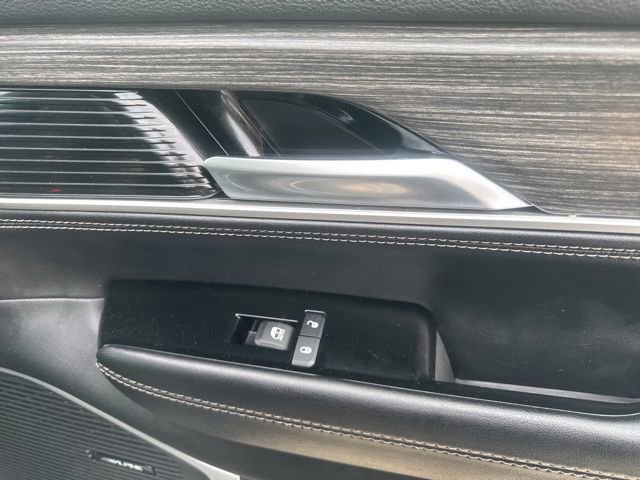 Used 2024 Jeep Wagoneer Series II AWD/4WD image 40