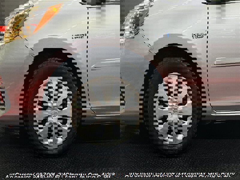 Used 2013 Toyota Prius C Two image 26