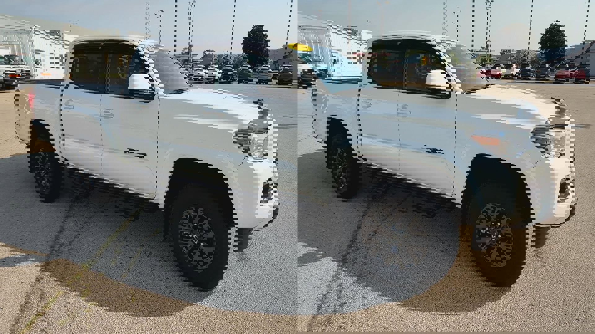 Used 2023 Toyota Tacoma SR image 2
