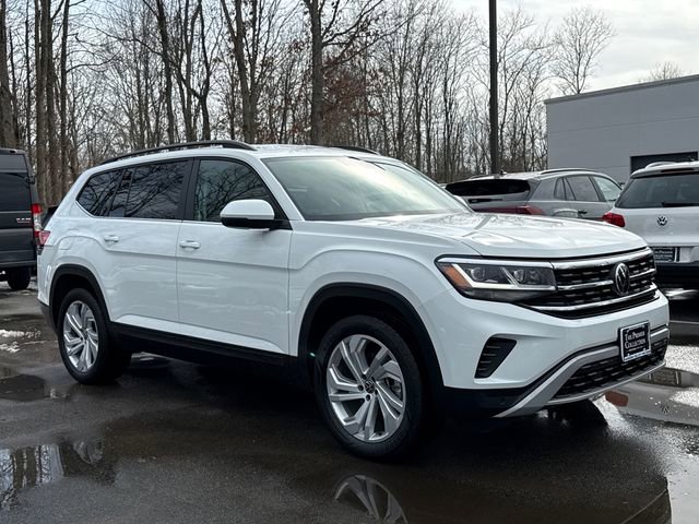 Used 2023 Volkswagen Atlas SE image 2