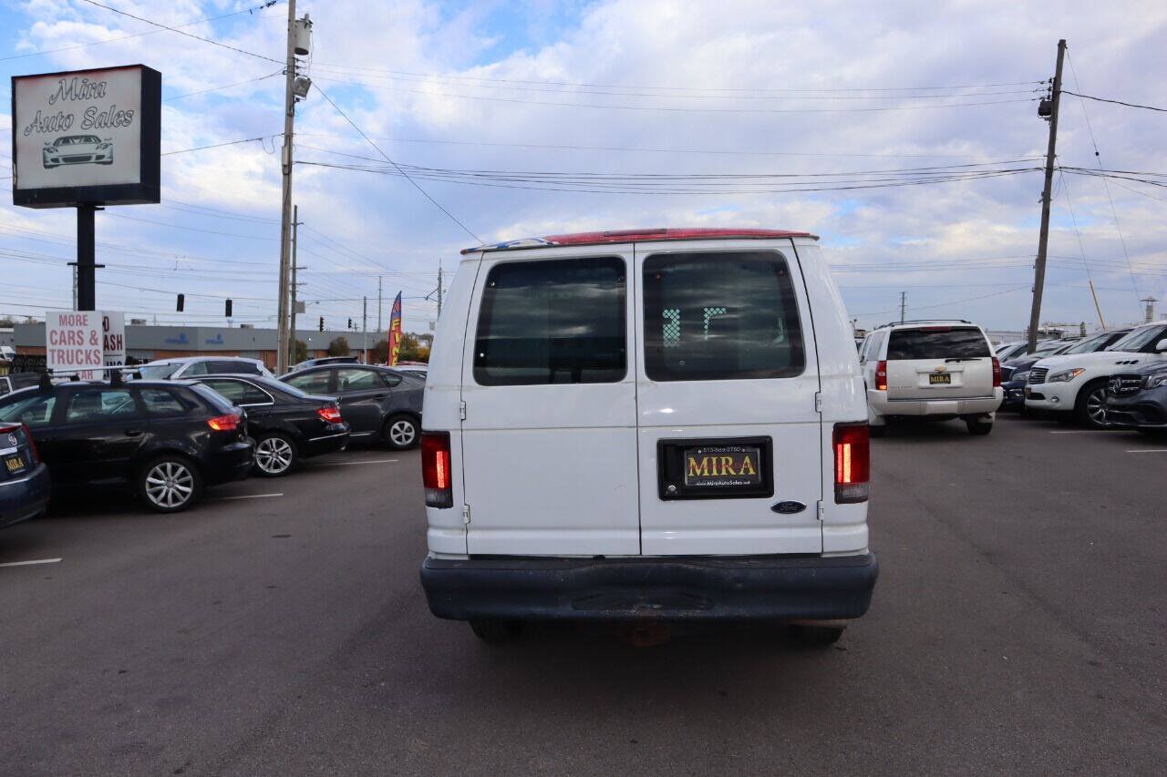 Used 2013 Ford E-250 and Econoline 250 w/ Commercial Cargo Van Pkg RWD image 8