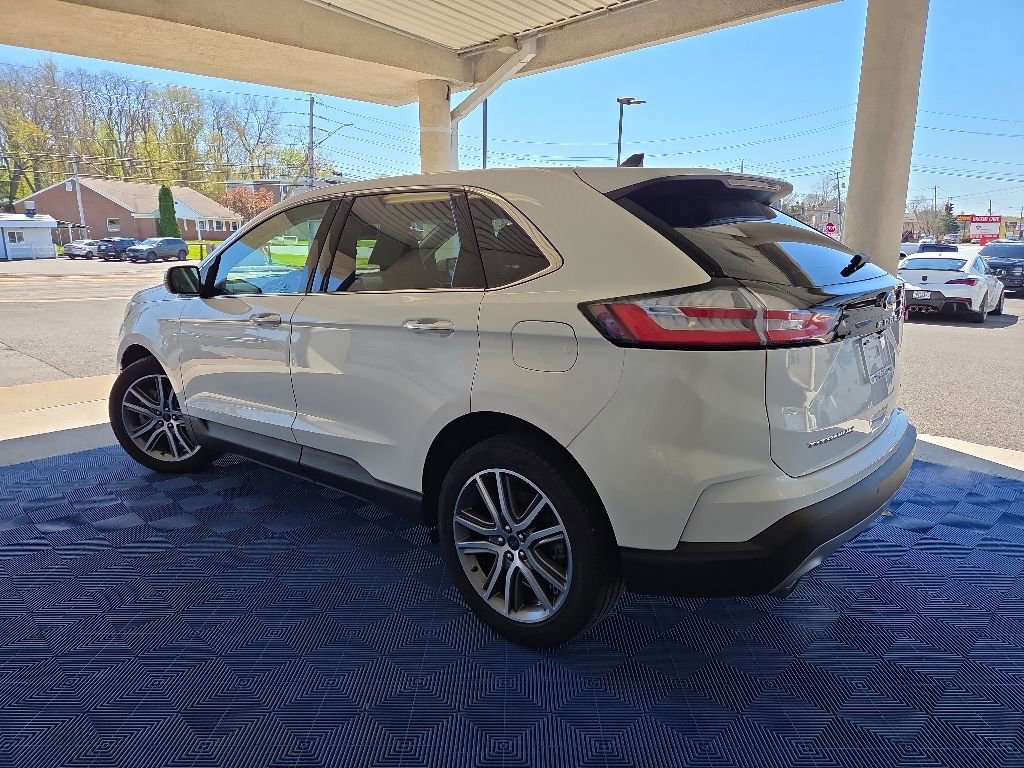 Used 2022 Ford Edge Titanium AWD/4WD image 5