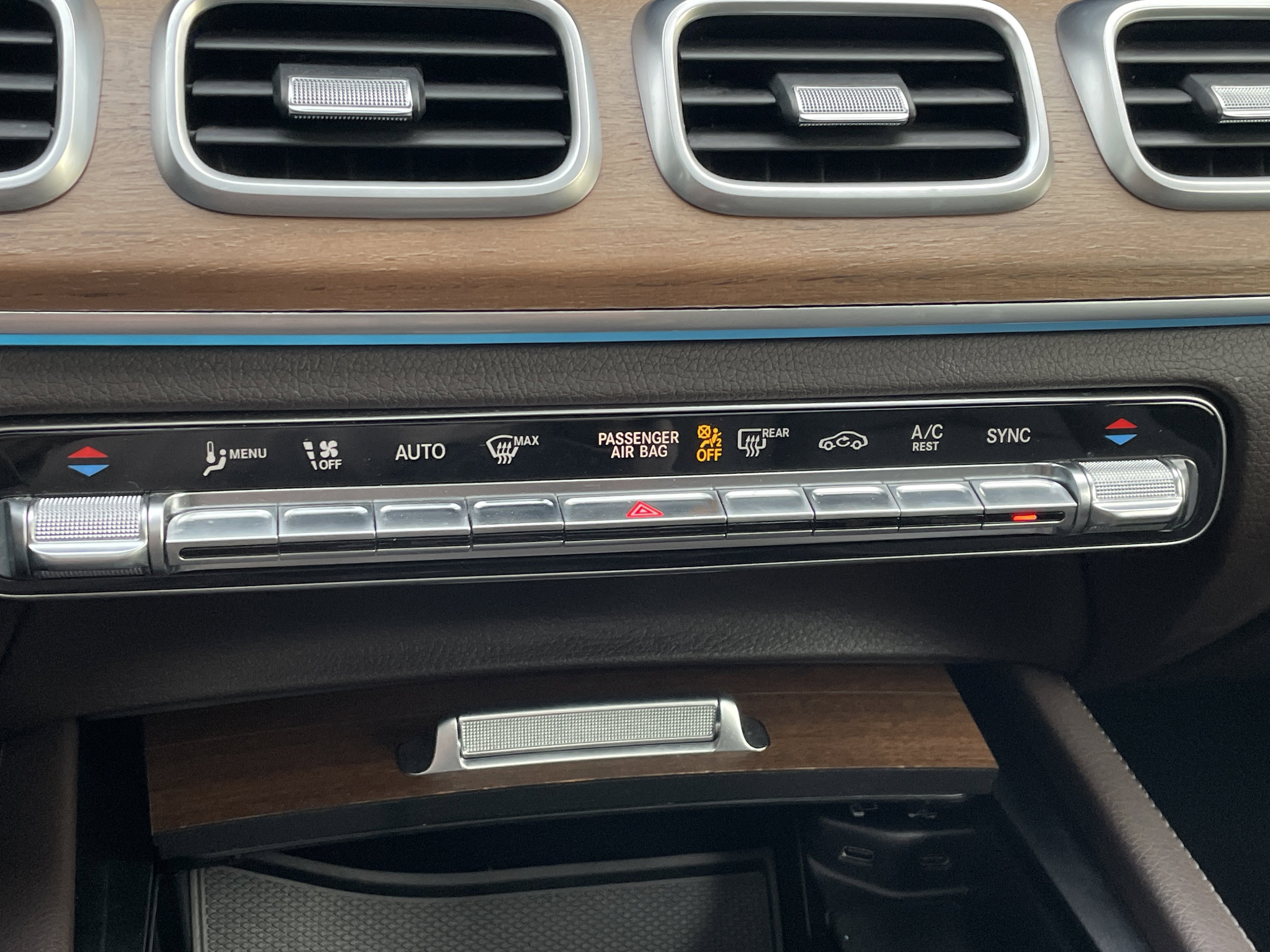 Certified 2022 Mercedes-Benz GLE 450 4MATIC image 33