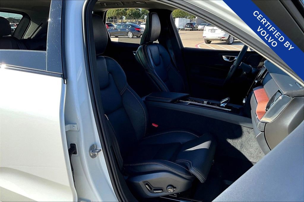 Used 2024 Volvo XC60 T8 Ultimate w/ Protection Package Premier image 10