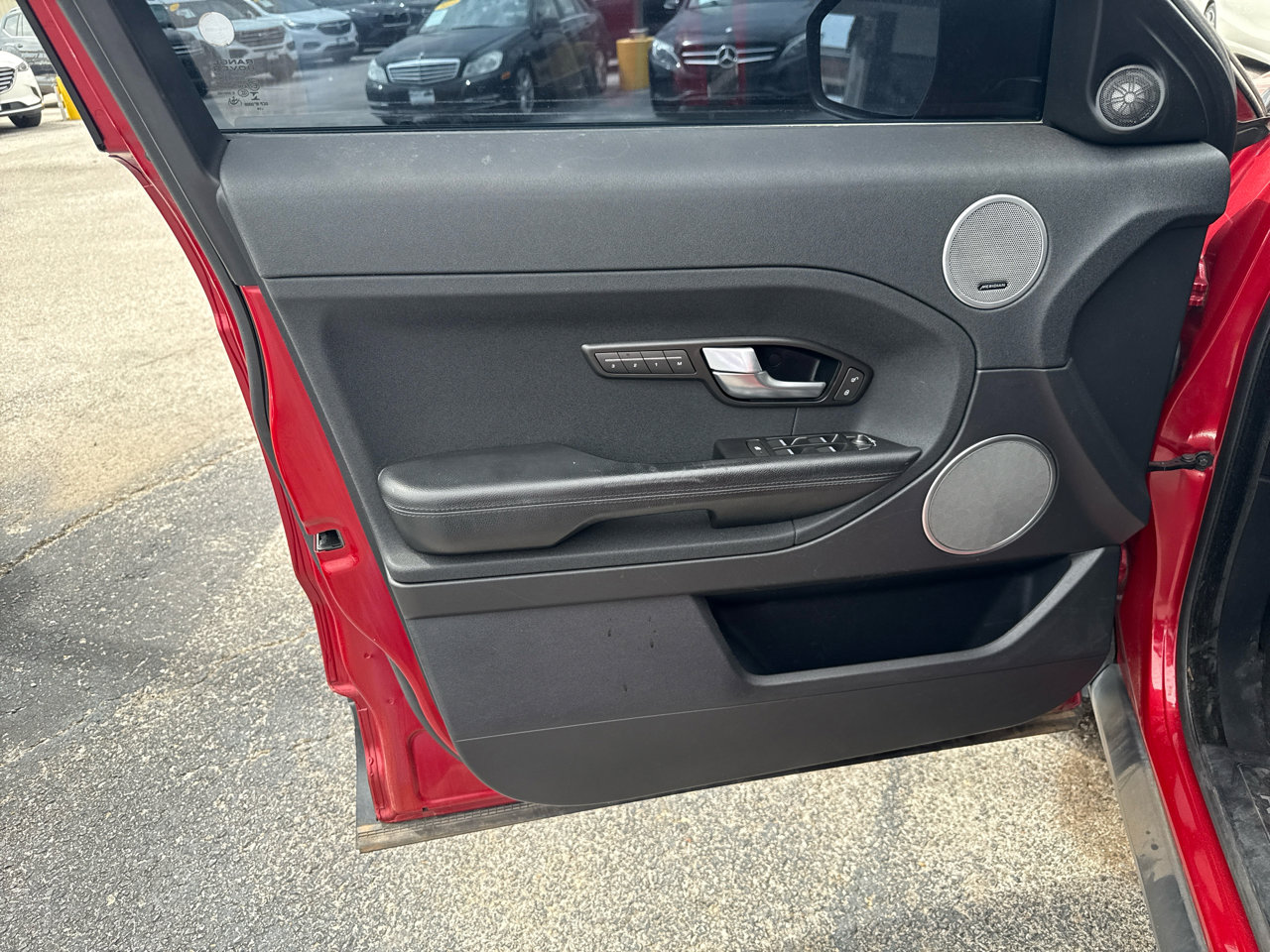 Used 2015 Land Rover Range Rover Evoque Pure Plus image 14