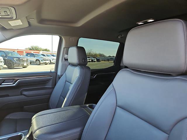 Used 2024 Chevrolet Silverado 1500 LT Trail Boss w/ Convenience Package II image 11