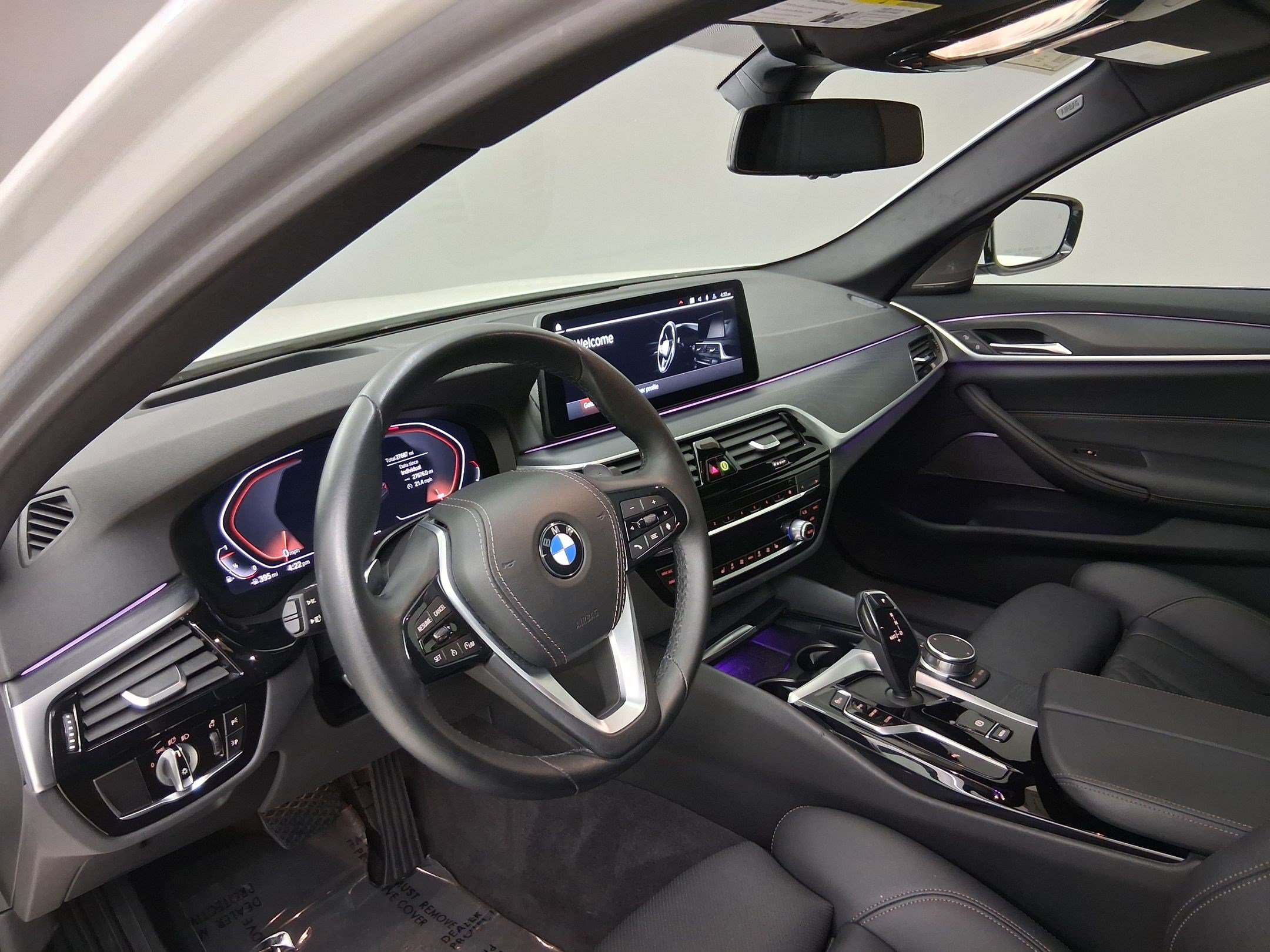 Certified 2023 BMW 530i w/ Premium Package RWD image 2