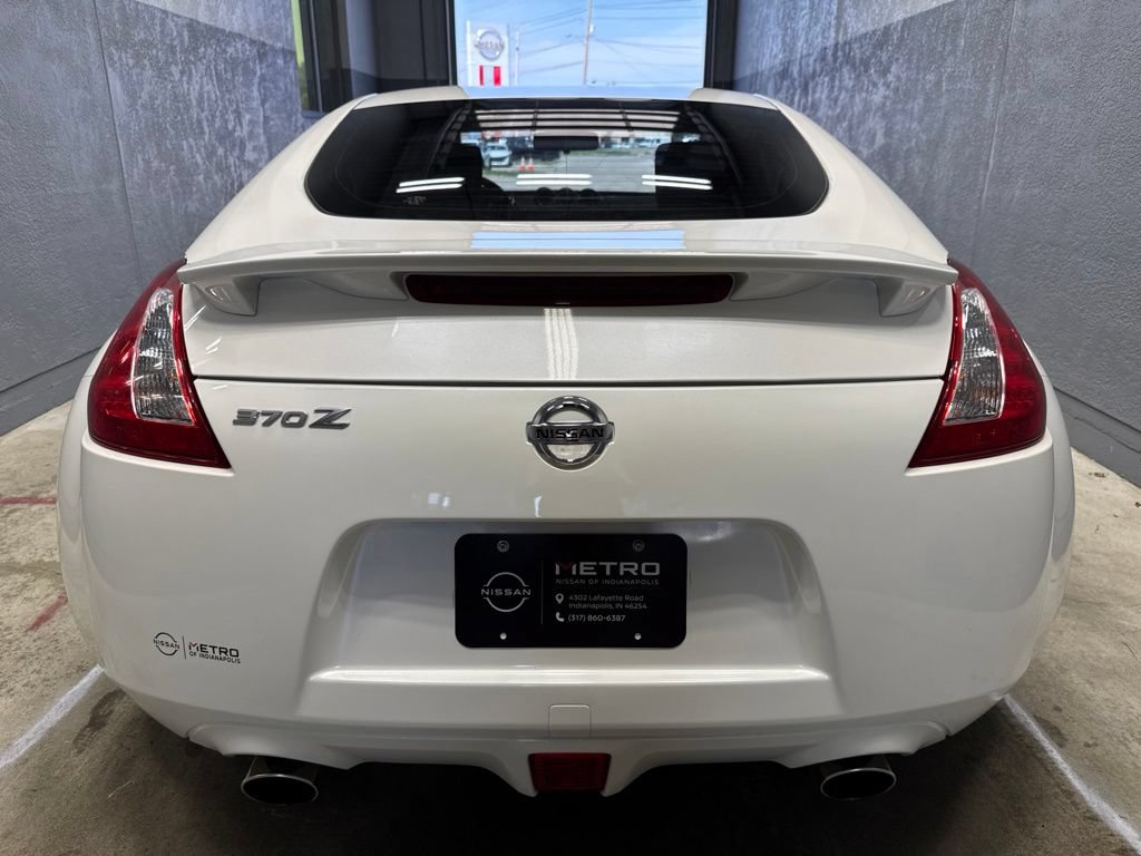 Used 2016 Nissan 370Z Coupe RWD image 20