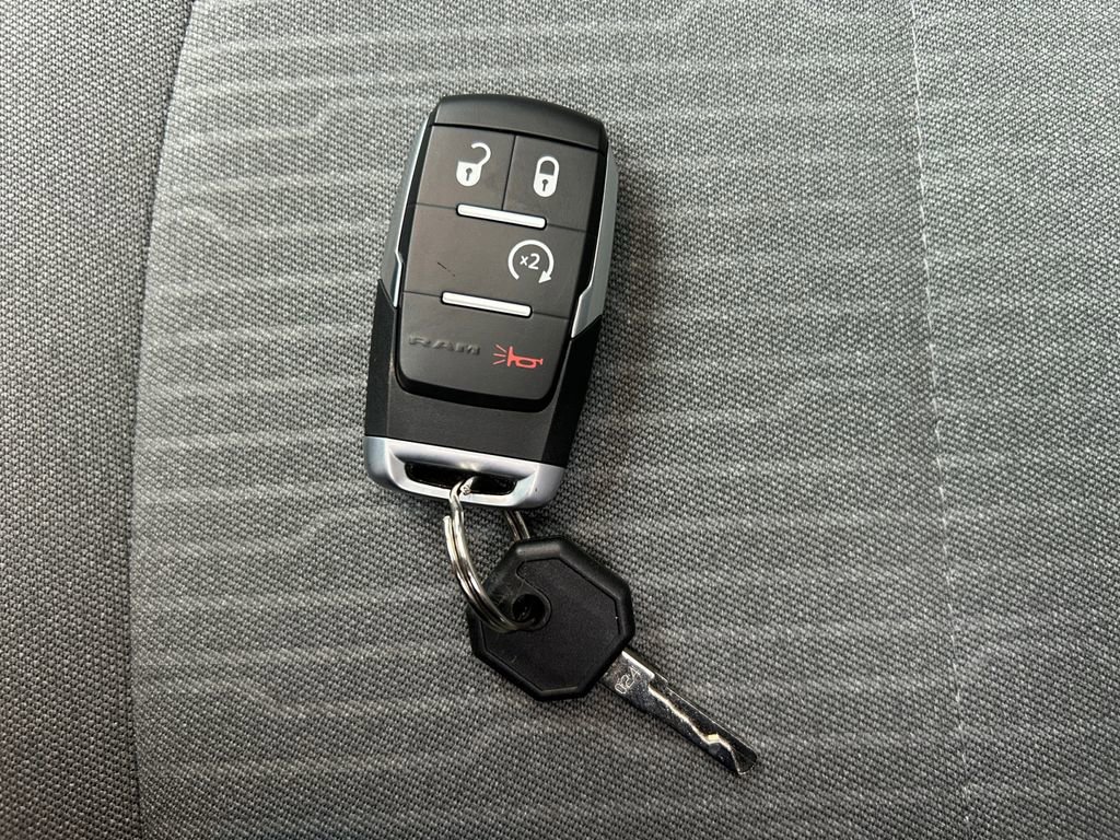 Used 2020 RAM 2500 Big Horn w/ Level 2 Equipment Group image 33