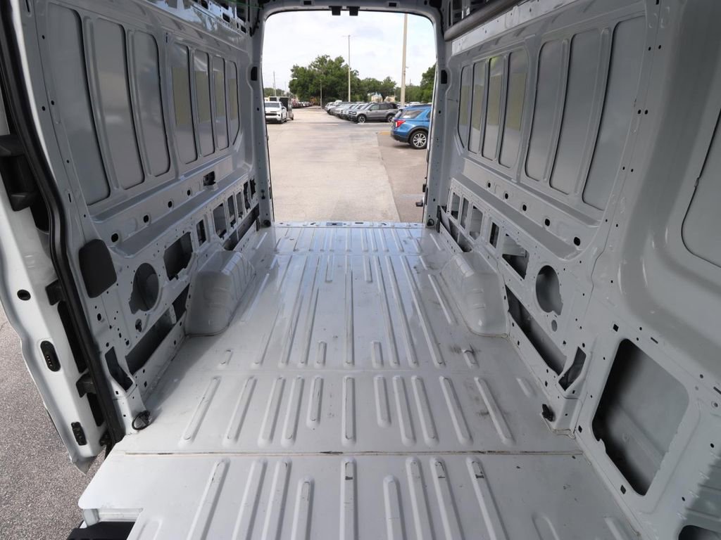 Certified 2025 Ford Transit 250 148 High Roof Extended RWD image 9