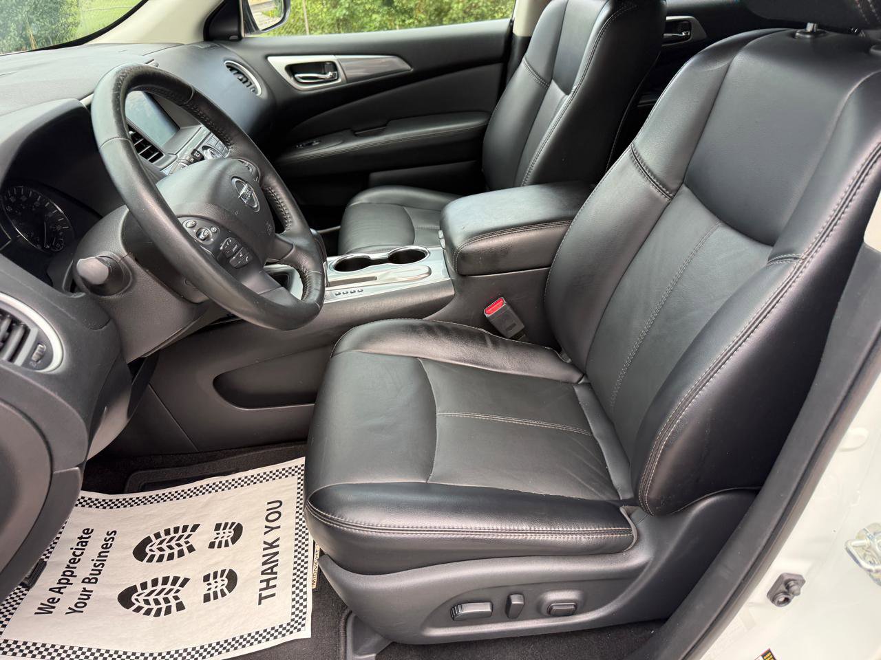 Used 2018 Nissan Pathfinder SL w/ Midnight Edition Package FWD image 21
