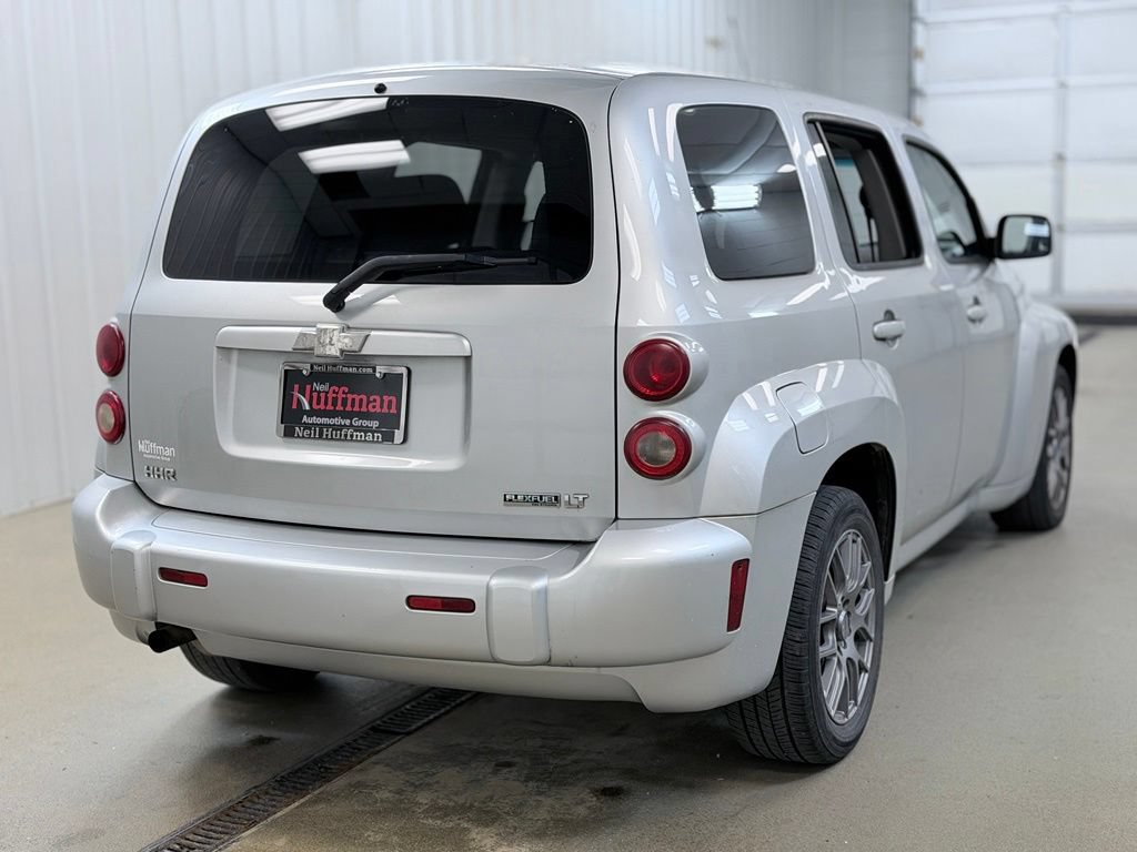 Used 2010 Chevrolet HHR LT FWD image 5