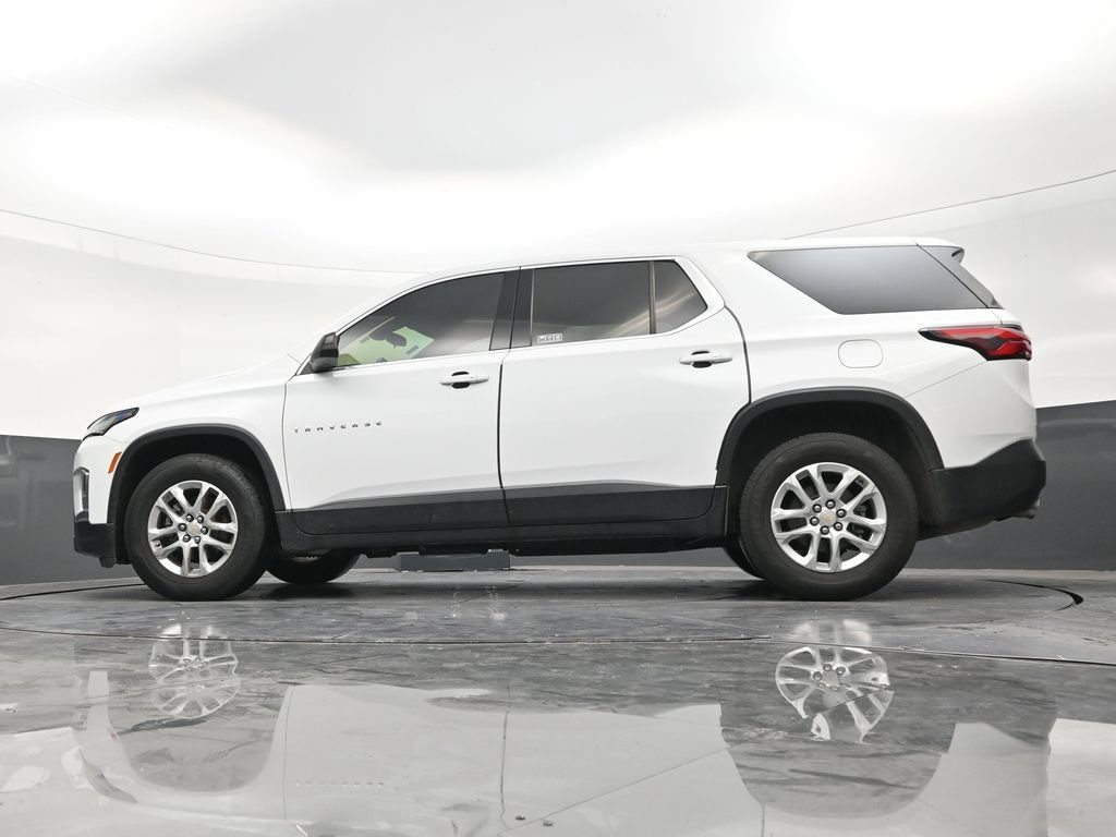 Used 2023 Chevrolet Traverse LS FWD image 20