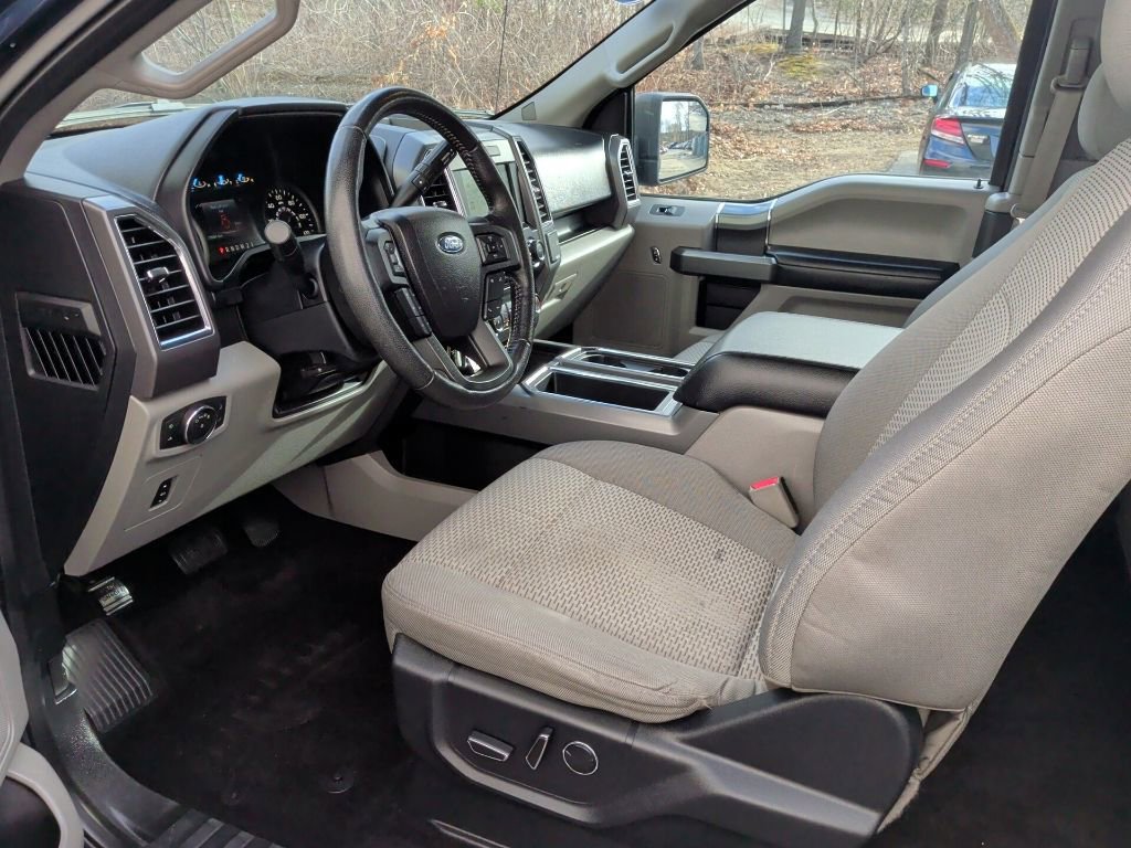 Used 2016 Ford F150 XLT w/ Equipment Group 302A Luxury image 15