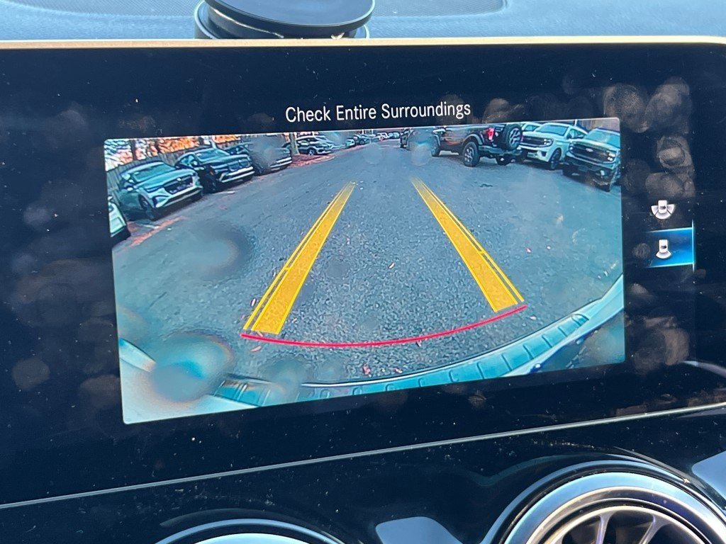 Used 2021 Mercedes-Benz GLA 250 4MATIC w/ Premium Package image 24