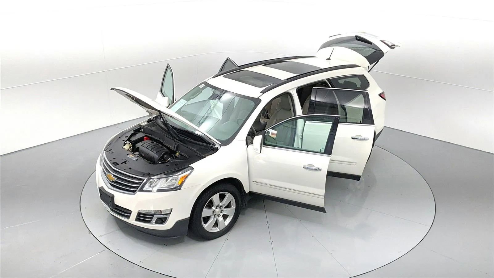 Used 2014 Chevrolet Traverse LTZ AWD/4WD image 46