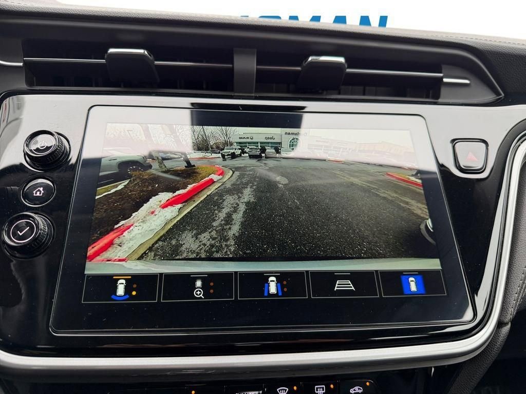 Used 2023 Chevrolet Bolt EUV Premier w/ Sun & Sound Package image 30