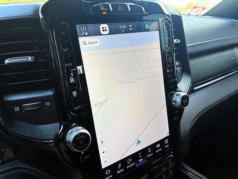 Used 2024 RAM 2500 Limited image 38