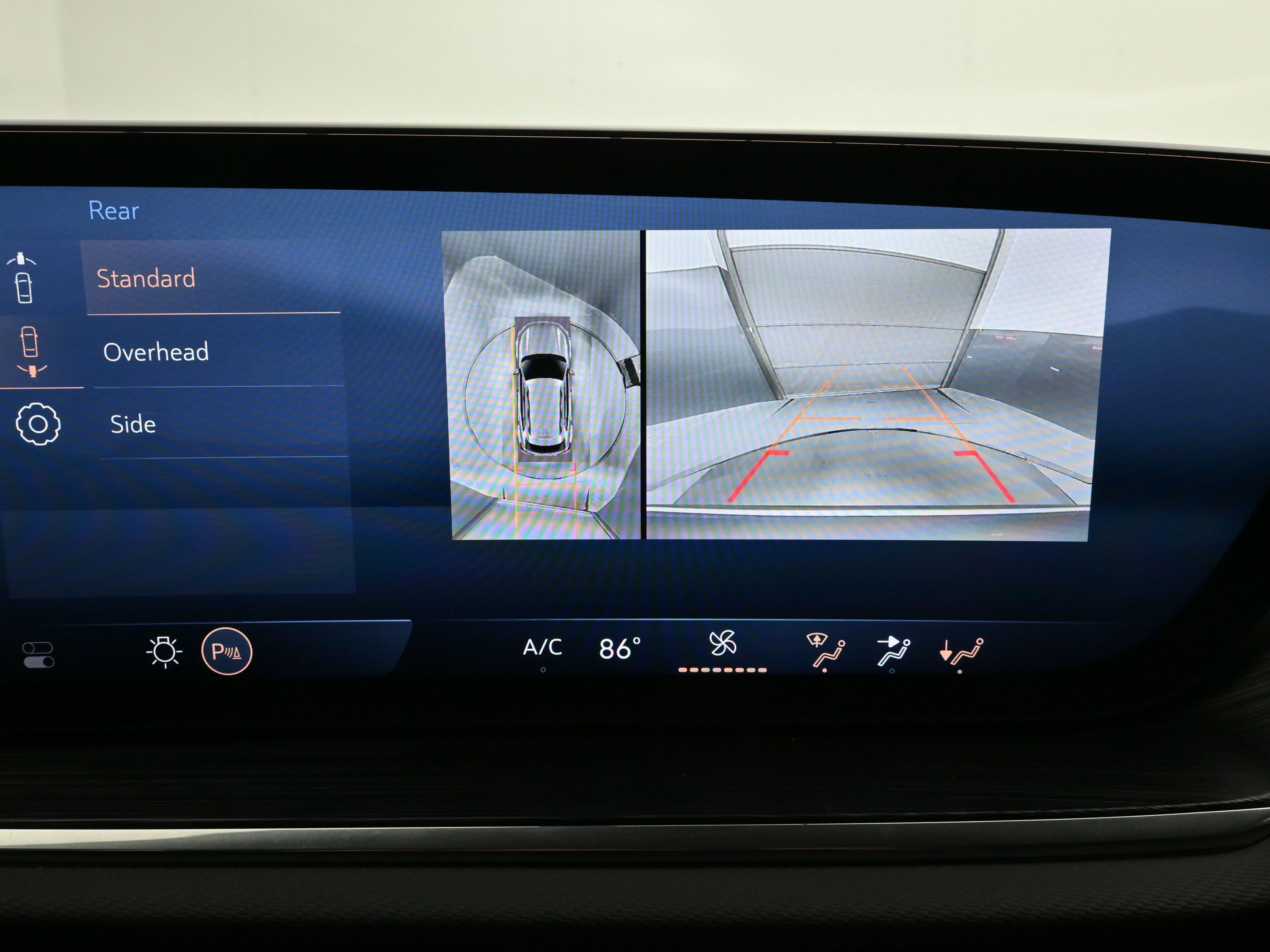 Used 2024 Buick Envision Preferred image 16