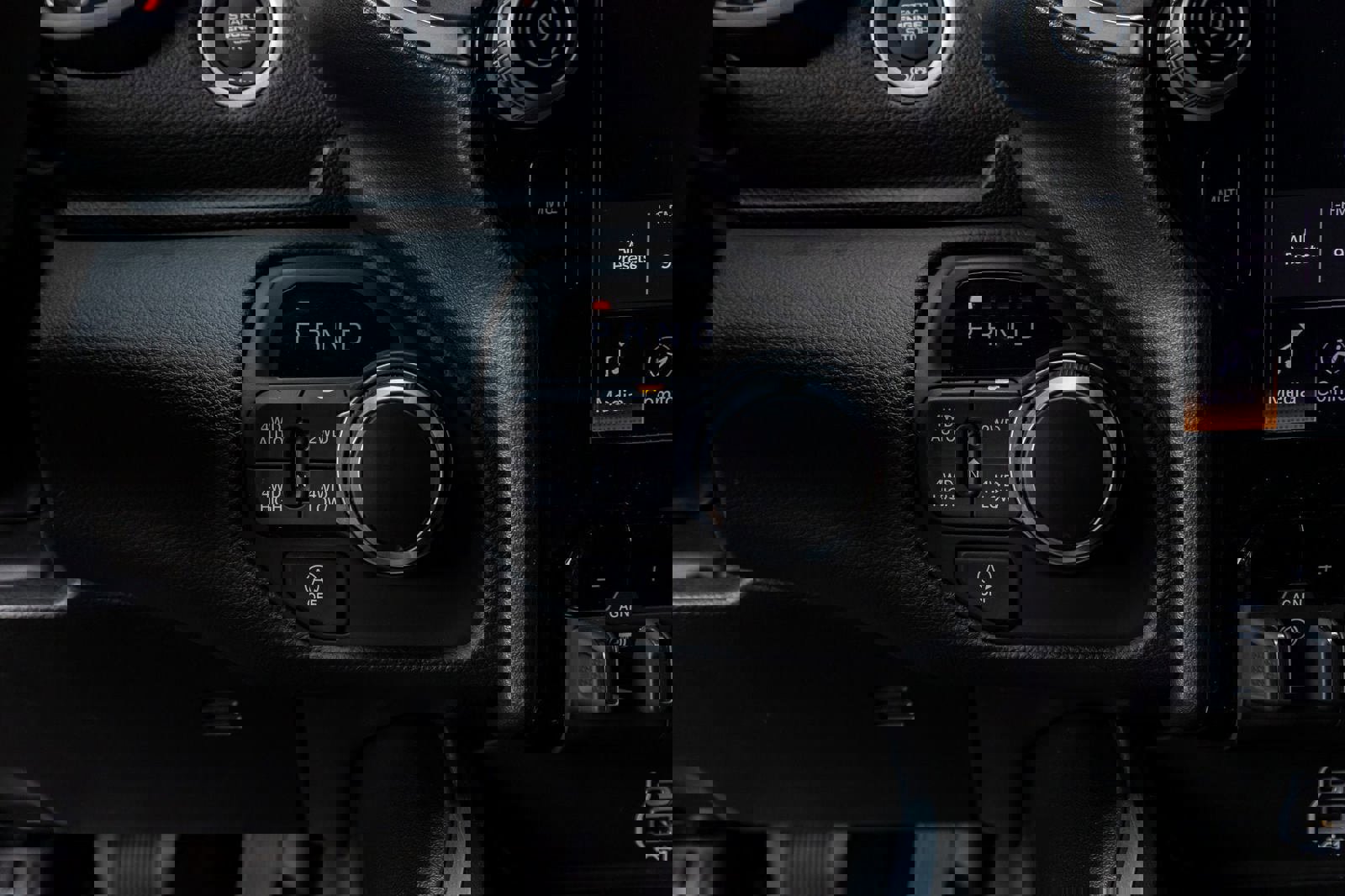 Used 2025 RAM 1500 Lone Star image 24