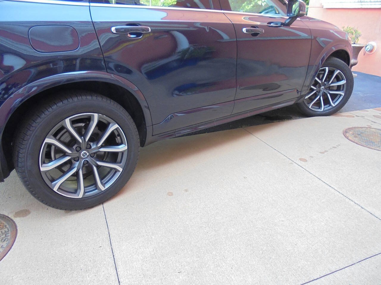 Used 2016 Volvo XC90 T6 Momentum AWD/4WD image 24