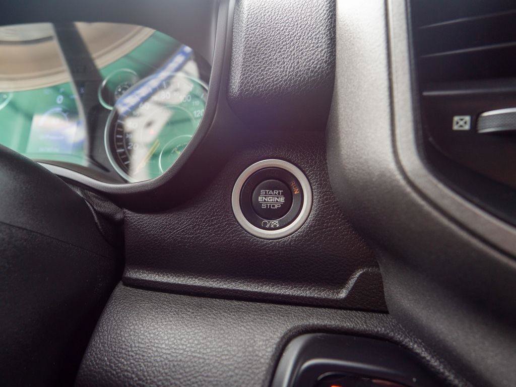 Used 2022 RAM 2500 Tradesman RWD image 19