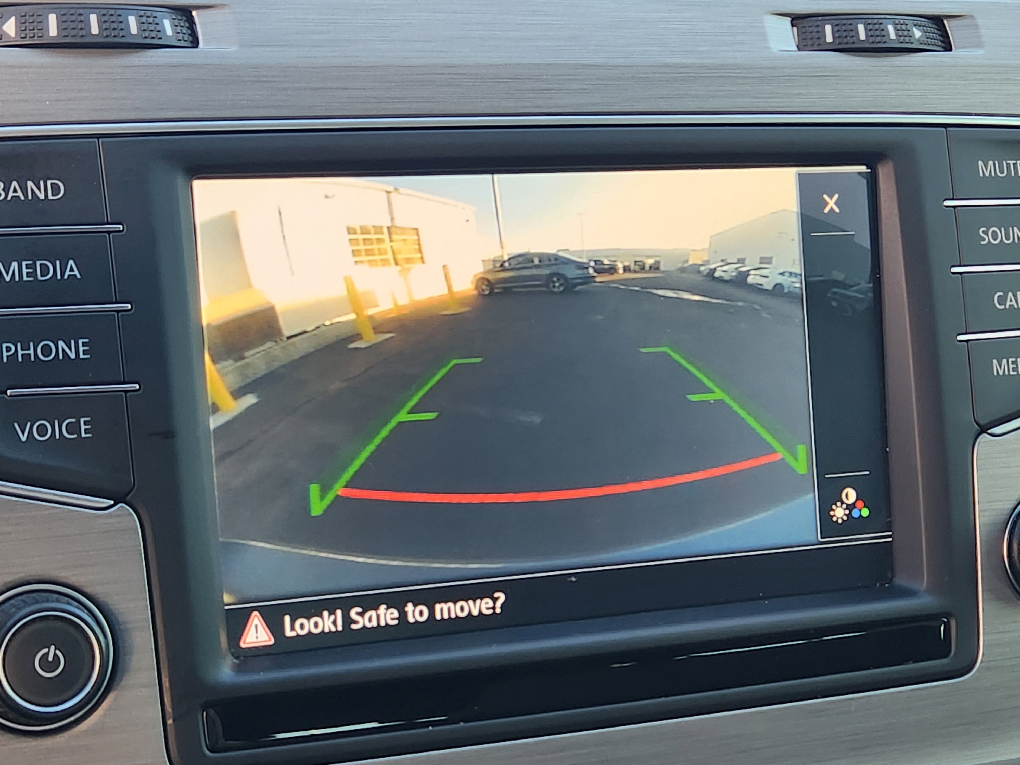 Used 2016 Volkswagen Golf S image 29