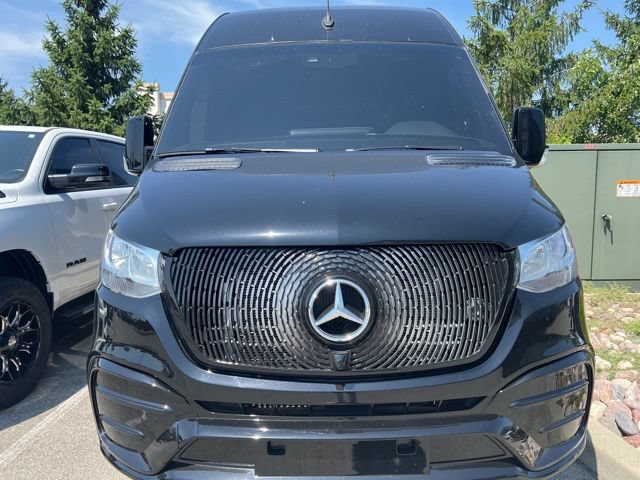 Used 2021 Mercedes-Benz Sprinter 3500 w/ Comfort Plus Package image 2