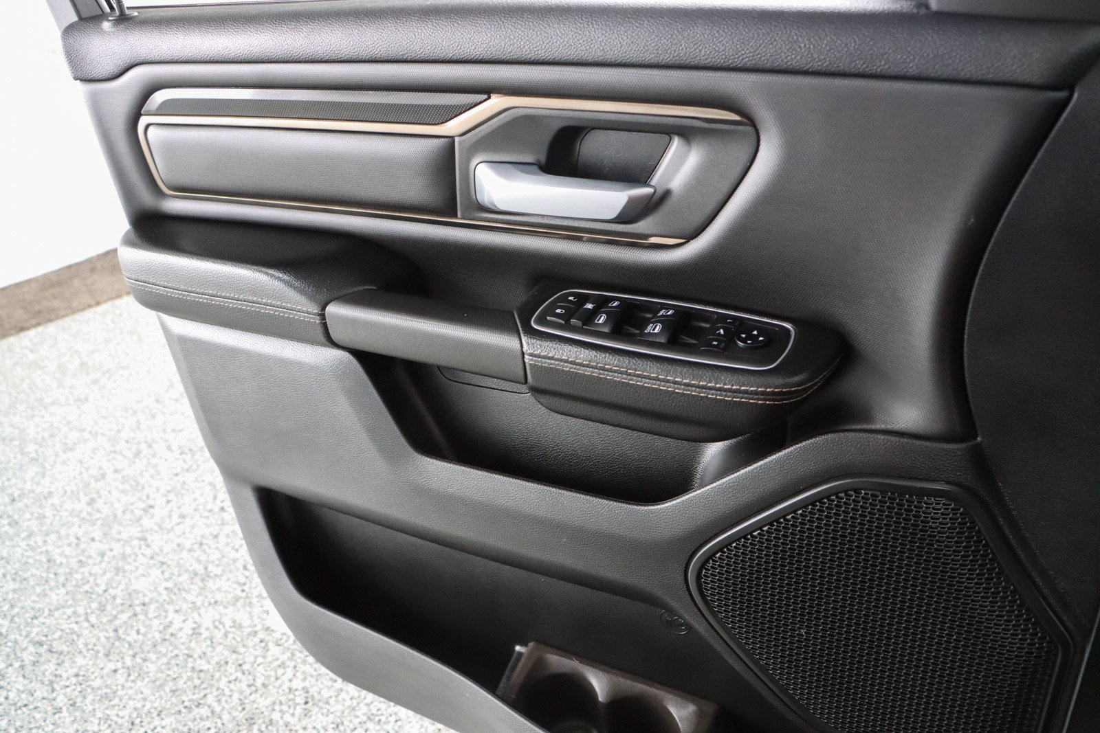 Used 2021 RAM 1500 Rebel w/ Level 1 Equipment Group AWD/4WD image 23