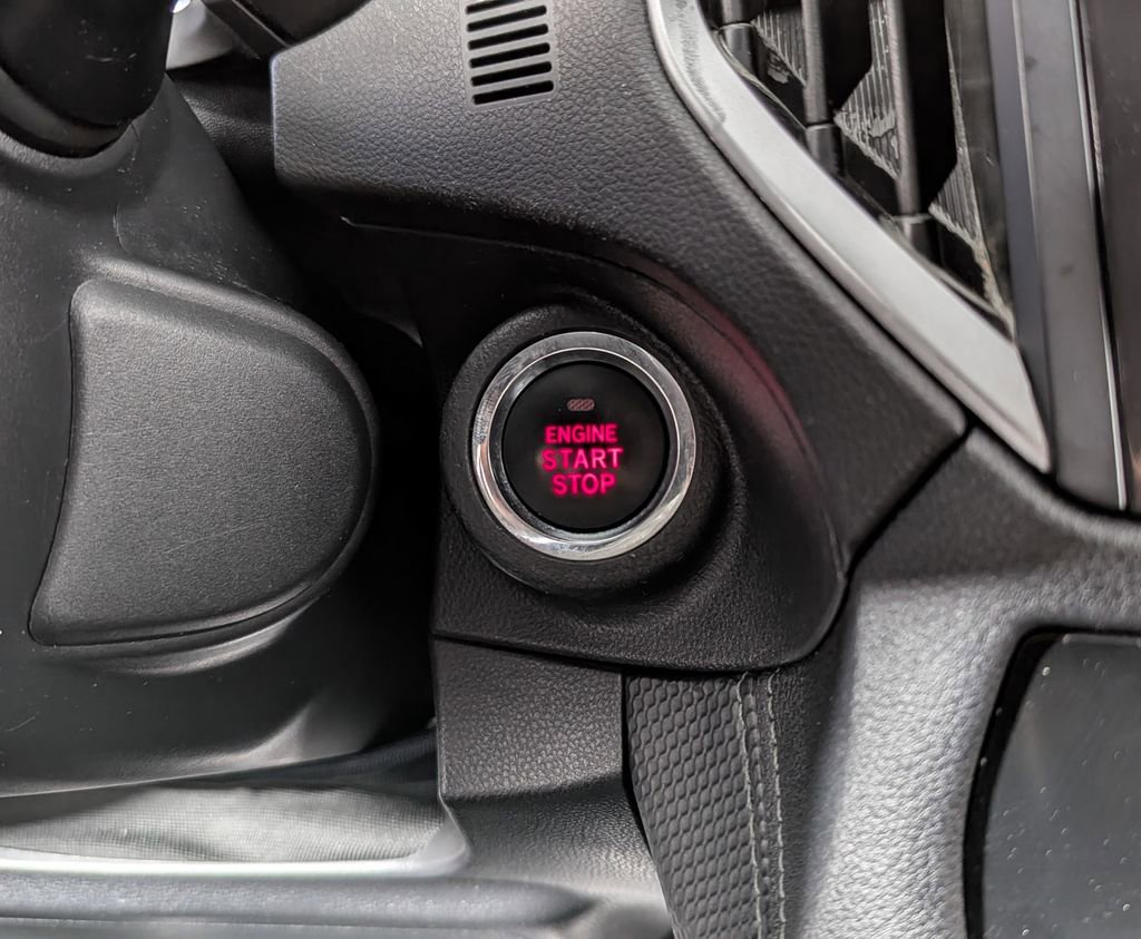 Used 2020 Subaru Forester Limited image 35