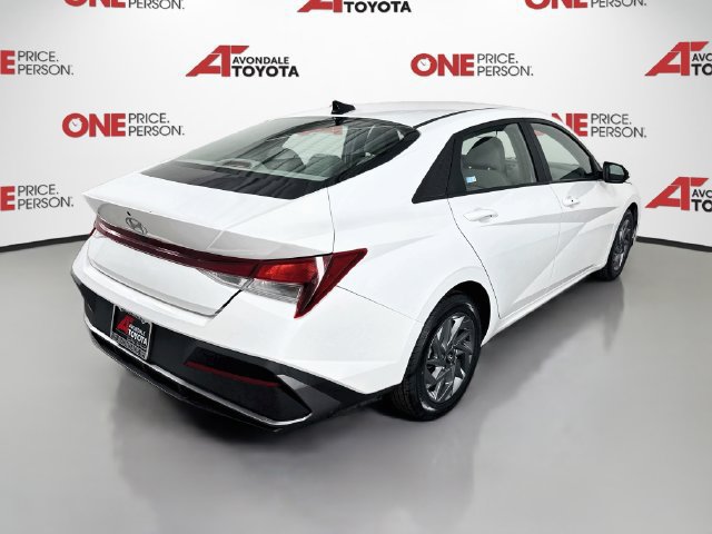 Used 2024 Hyundai Elantra SEL FWD image 7