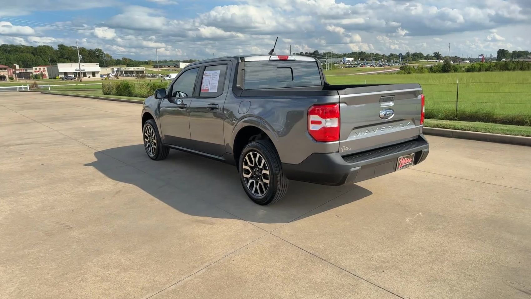Used 2022 Ford Maverick Lariat image 6