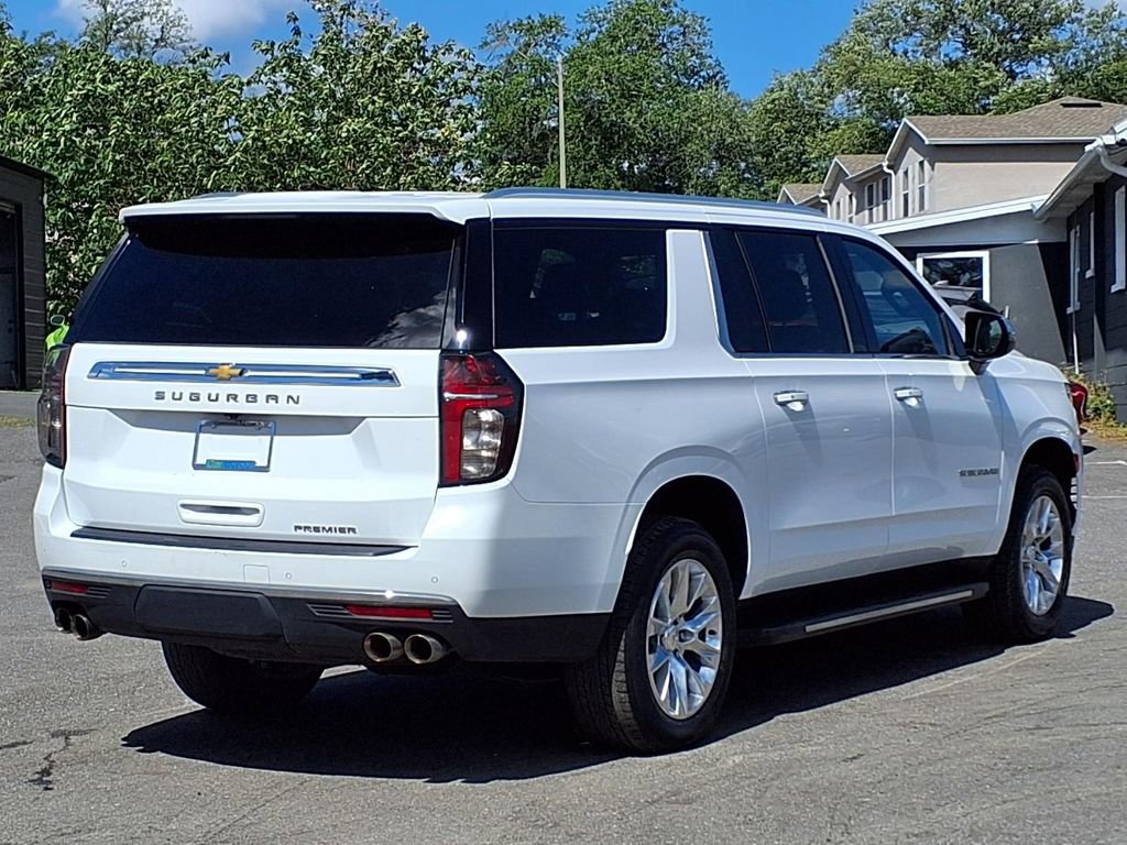 Used 2023 Chevrolet Suburban Premier AWD/4WD image 7