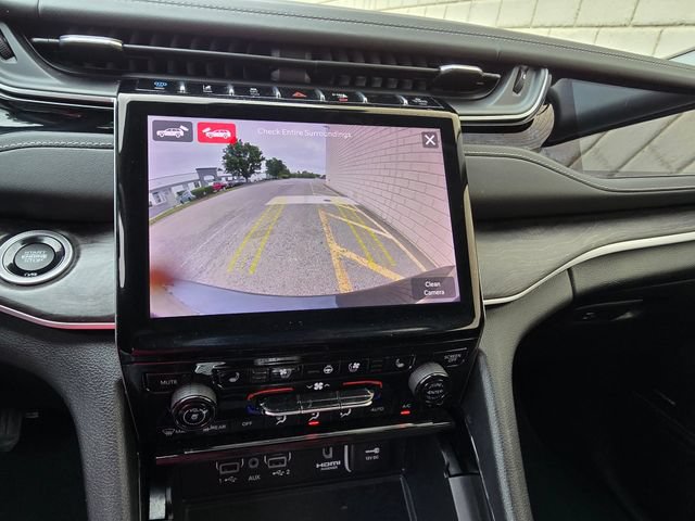 Used 2022 Jeep Grand Cherokee Limited 4xe w/ Luxury Tech Group II AWD/4WD image 61
