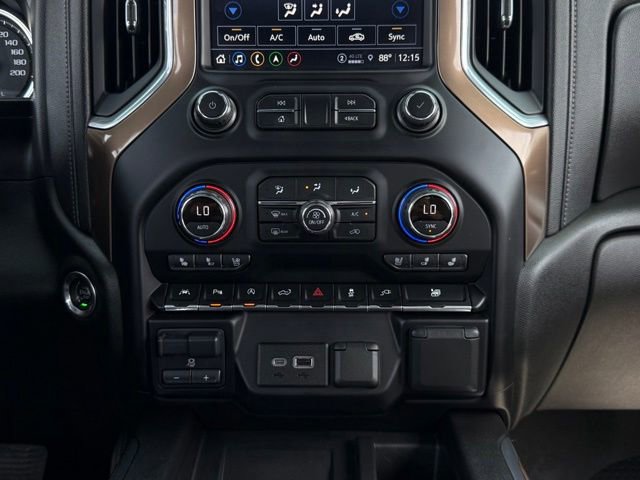 Used 2021 Chevrolet Silverado 1500 High Country AWD/4WD image 32
