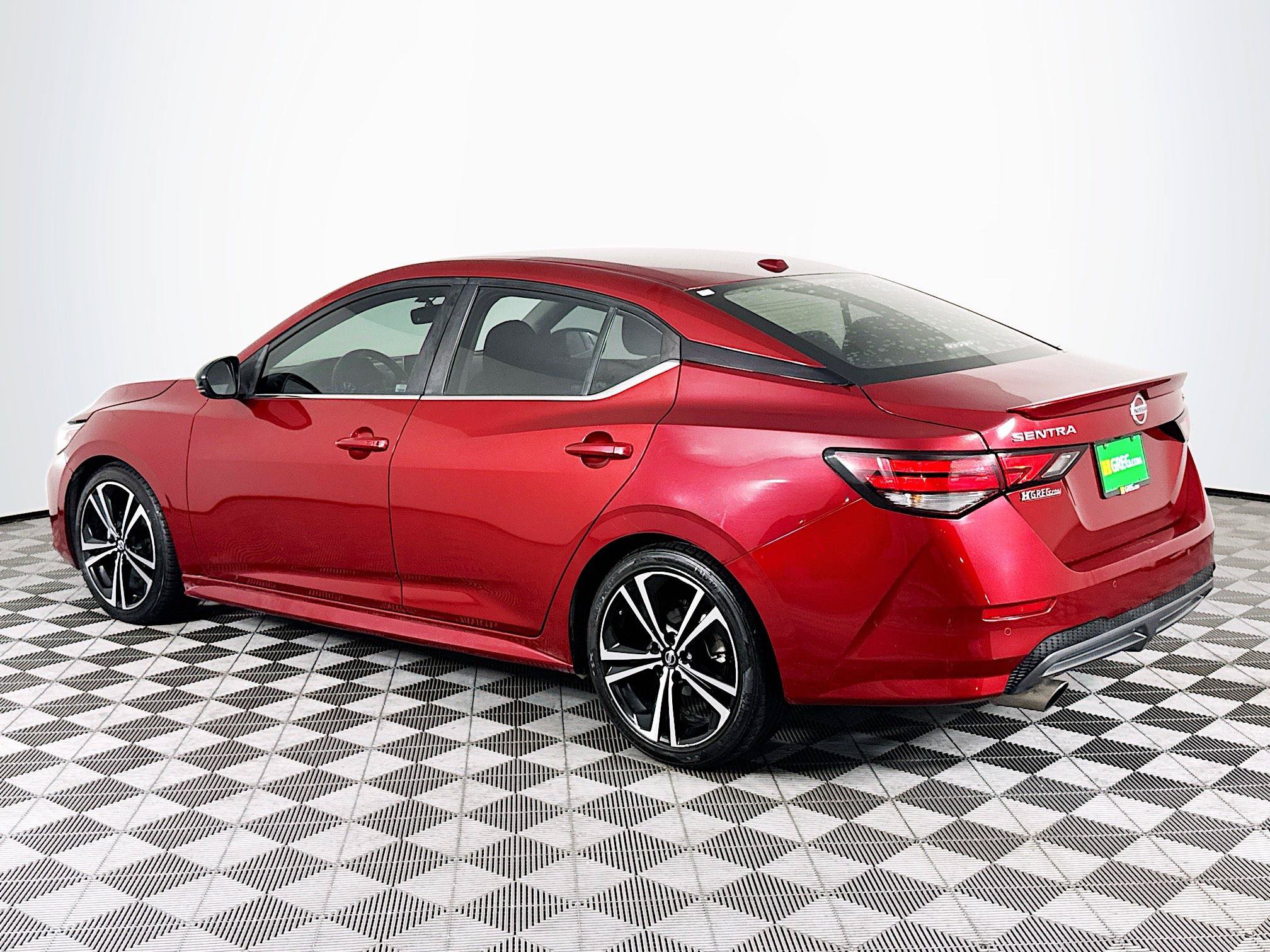 Used 2020 Nissan Sentra SR w/ Electronics Package FWD image 6