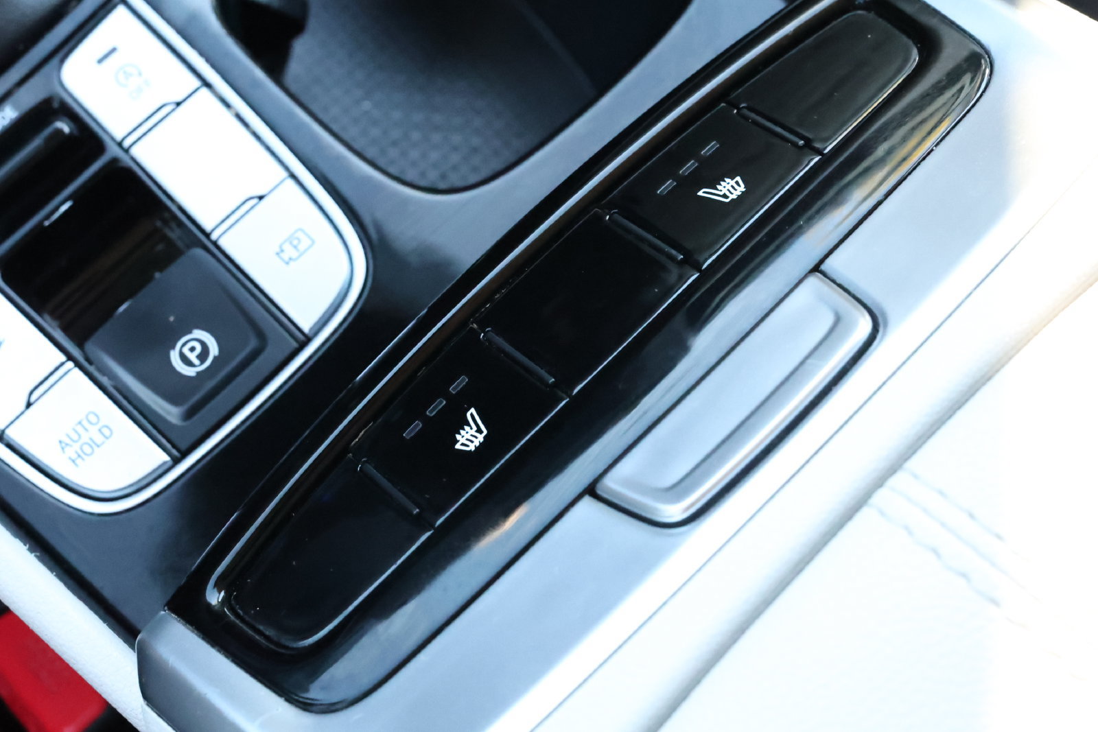 Used 2024 Hyundai Tucson SEL FWD image 3
