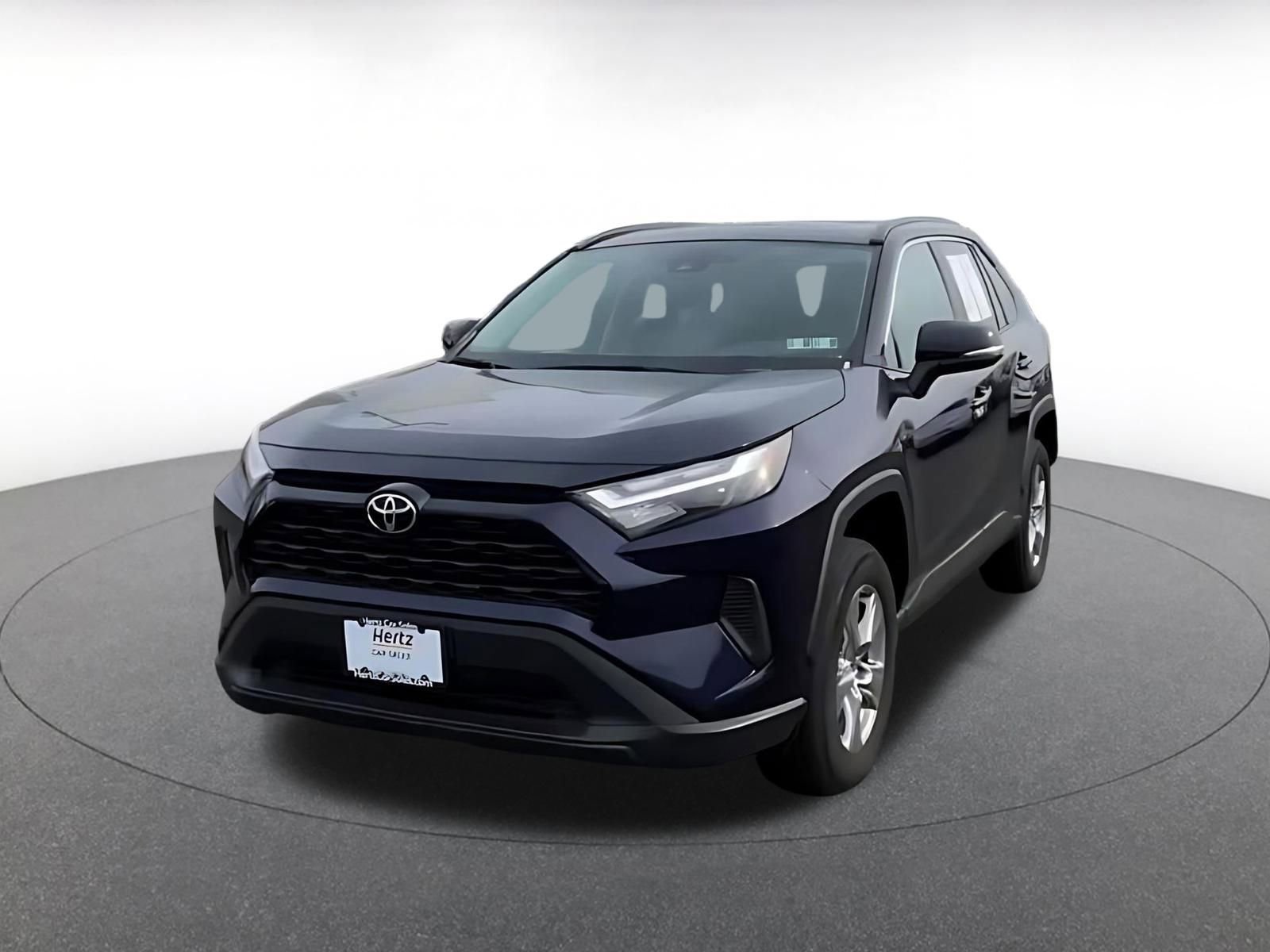 Used 2025 Toyota RAV4 XLE image 6
