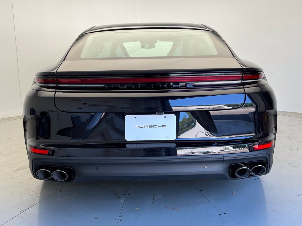 Used 2026 Porsche Panamera RWD image 21
