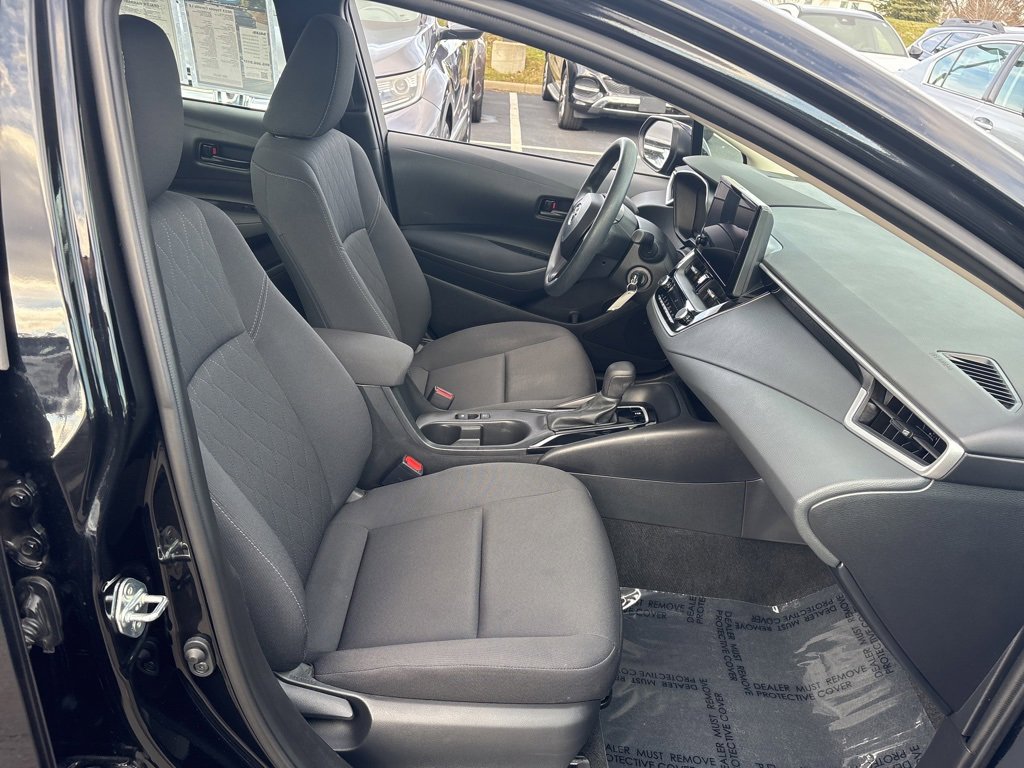 Used 2023 Toyota Corolla LE image 10