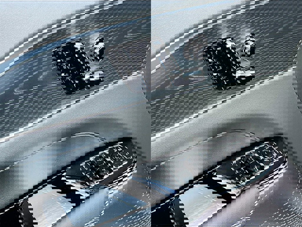 New 2026 Cadillac Lyriq Luxury image 17