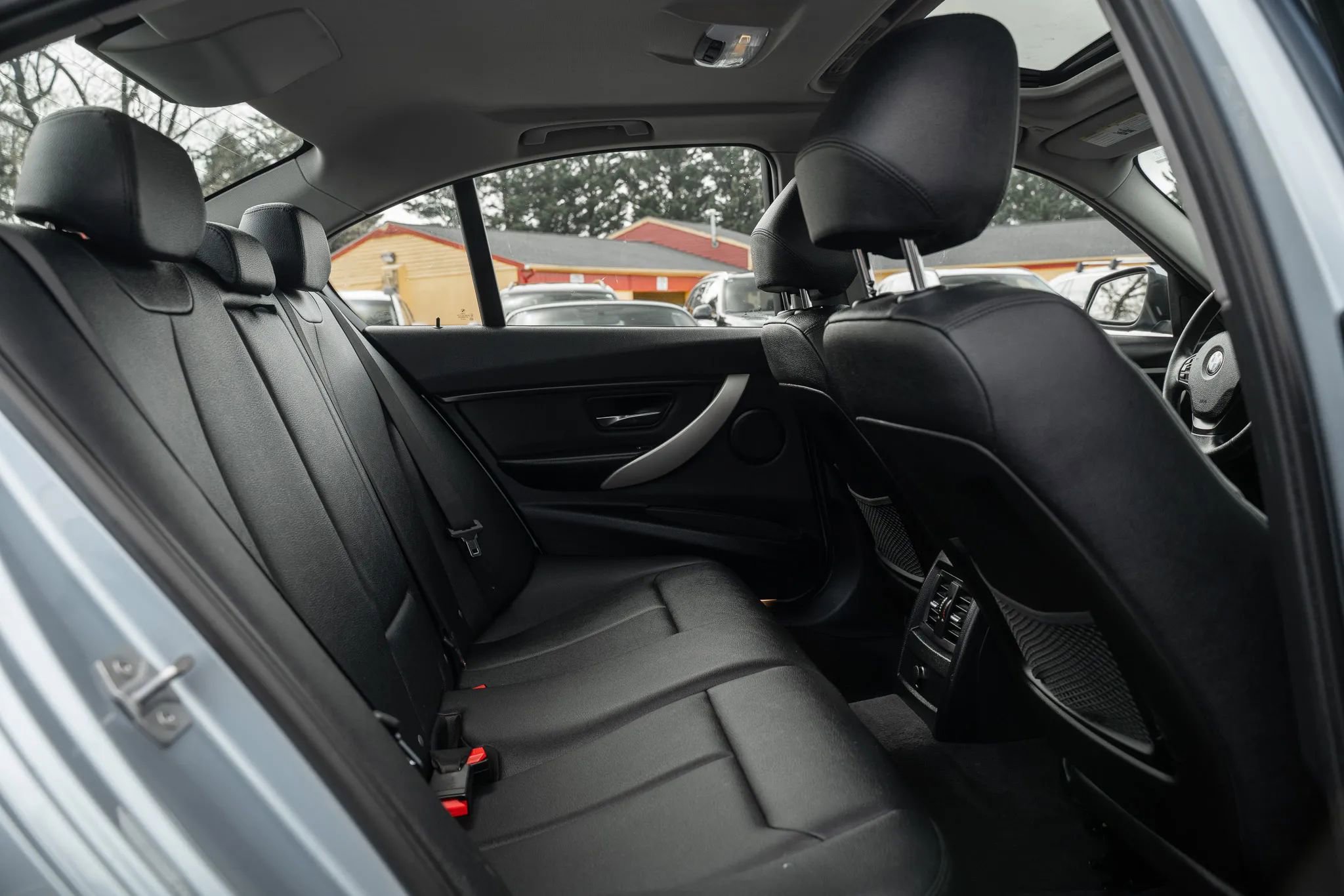 Used 2014 BMW 320i Sedan RWD image 10