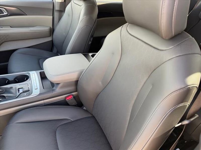 New 2026 Kia Carnival image 11