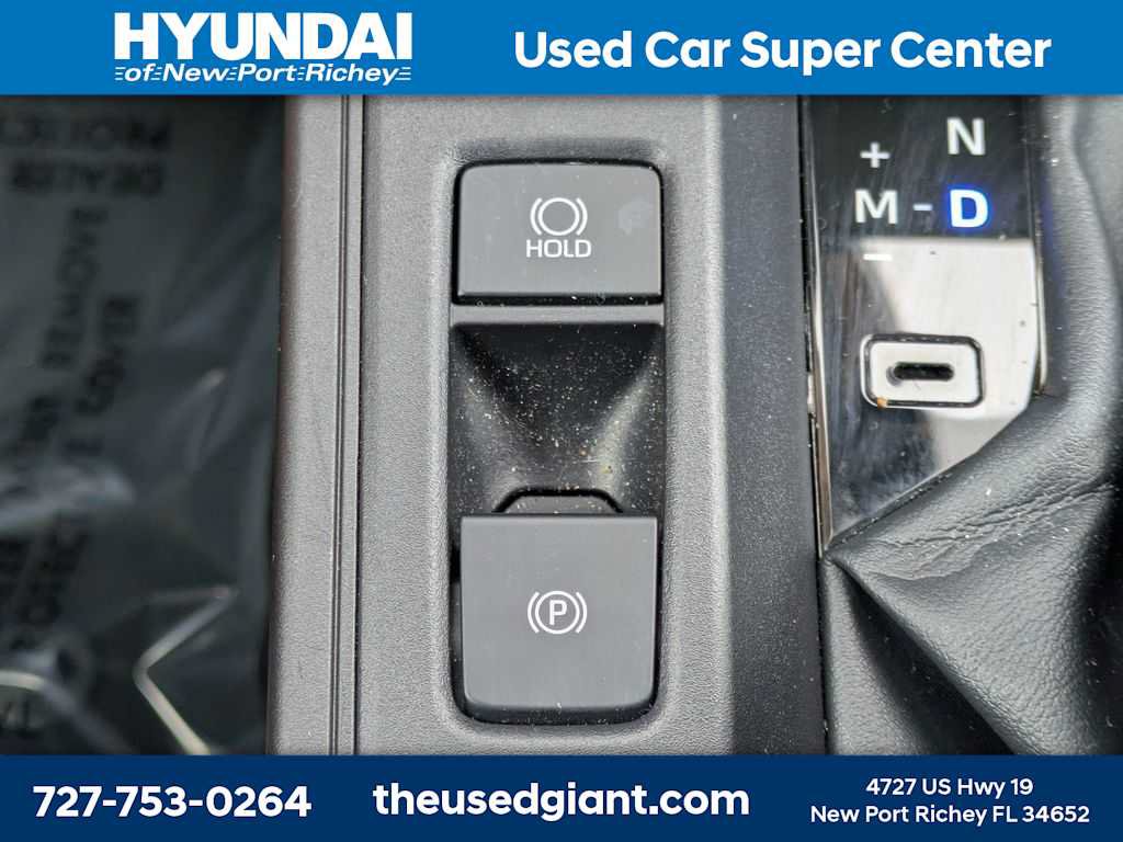 Used 2026 Toyota Corolla Cross L FWD image 24
