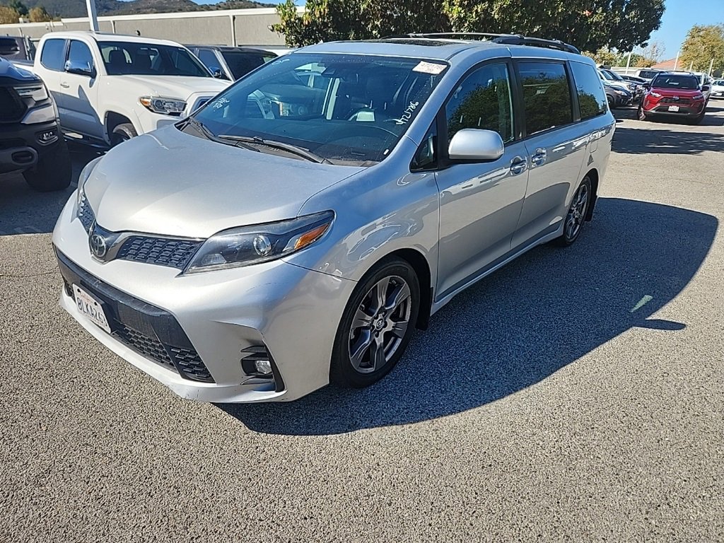 Used 2019 Toyota Sienna SE Premium