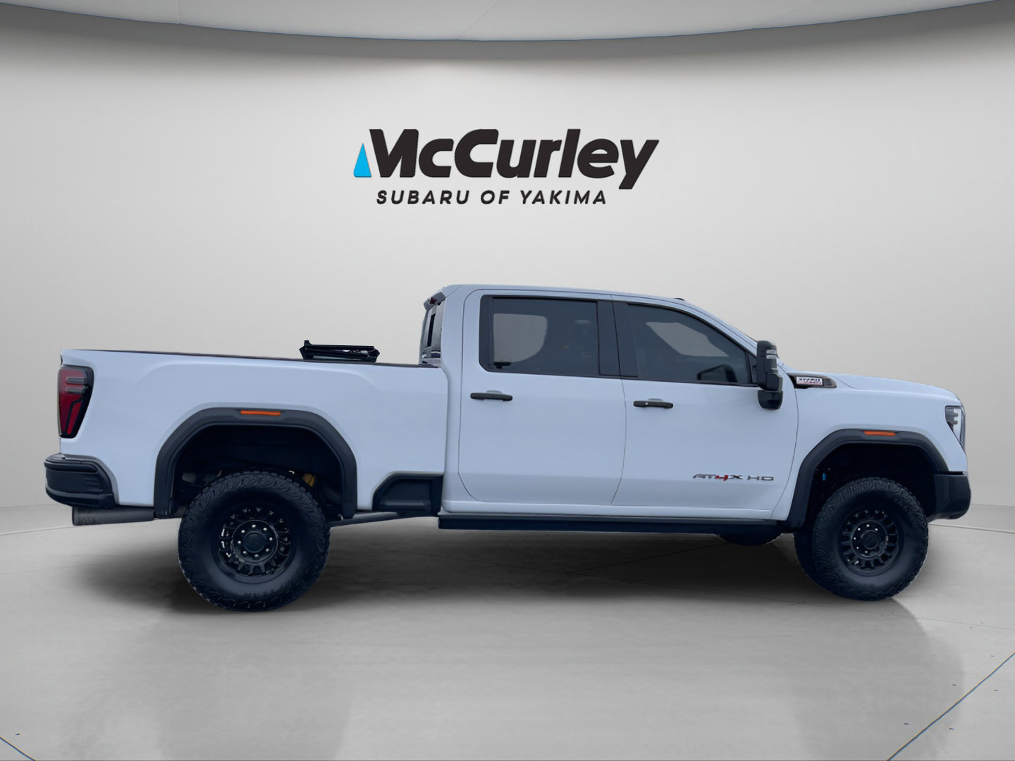 Used 2025 GMC Sierra 2500 AT4X w/ AT4X AEV Edition image 6